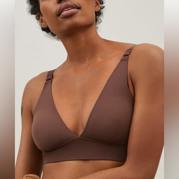 Everlane Other - Everlane ReNew The Invisible Bra XS Dark Tan NWT Seamless Cups Sleek Smoothing